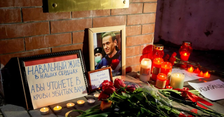 Russia: la brutale repressione delle commemorazioni di Aleksei Navalny